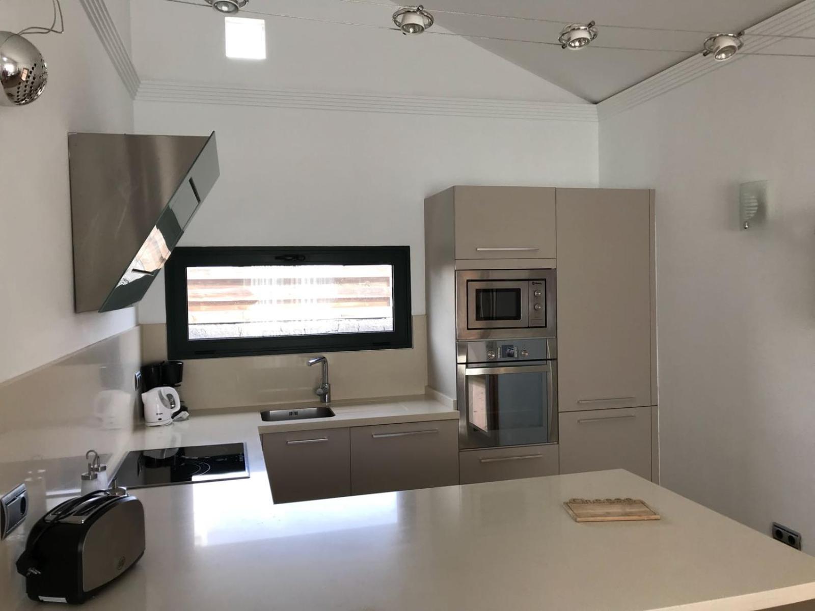 Camelot Holiday Homes By Livvo بلايا بلانكا المظهر الخارجي الصورة