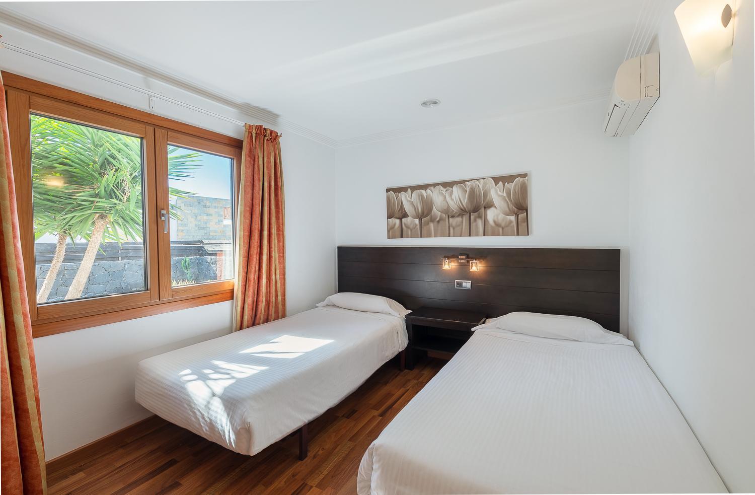 Camelot Holiday Homes By Livvo بلايا بلانكا المظهر الخارجي الصورة