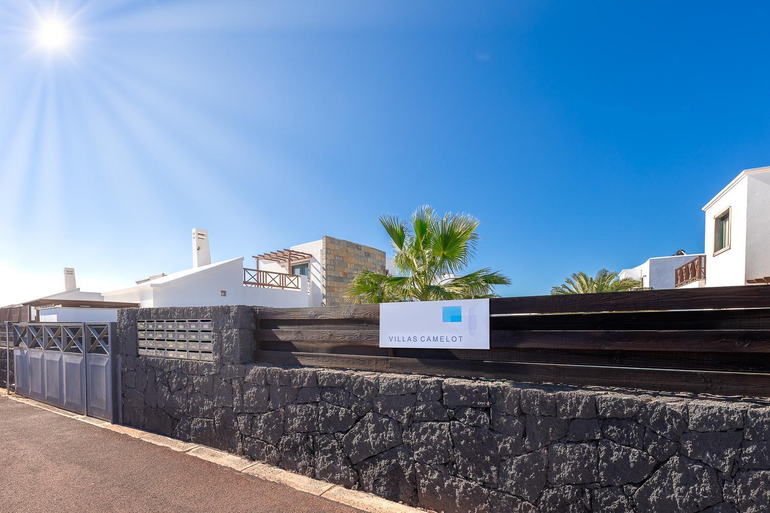 Camelot Holiday Homes By Livvo بلايا بلانكا المظهر الخارجي الصورة